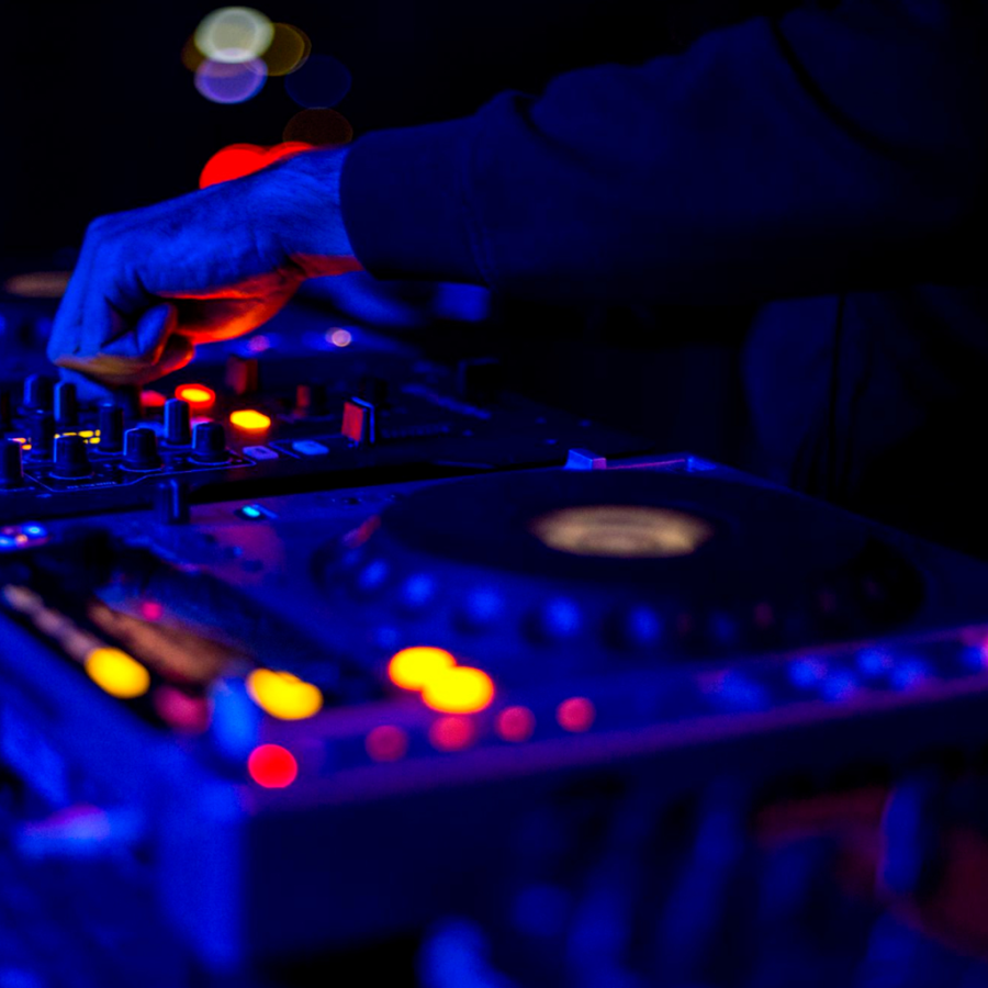 dj (1) dj (1)